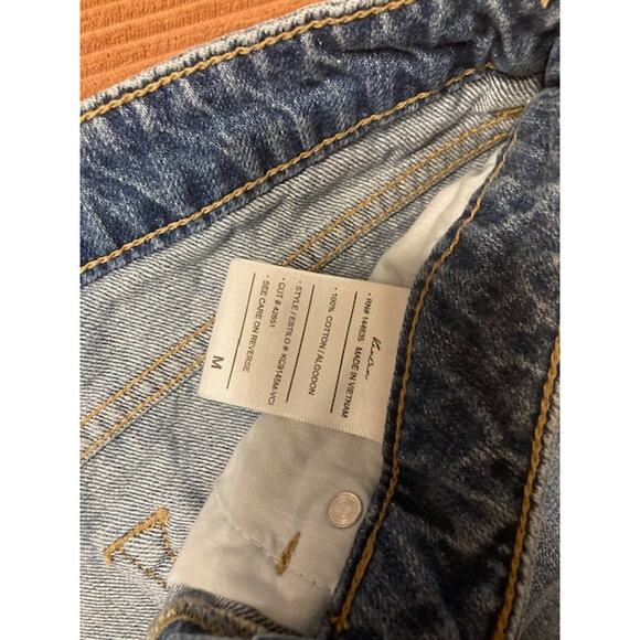 Distressed Shorts by KanCan - Size M - Picture 7 of 9